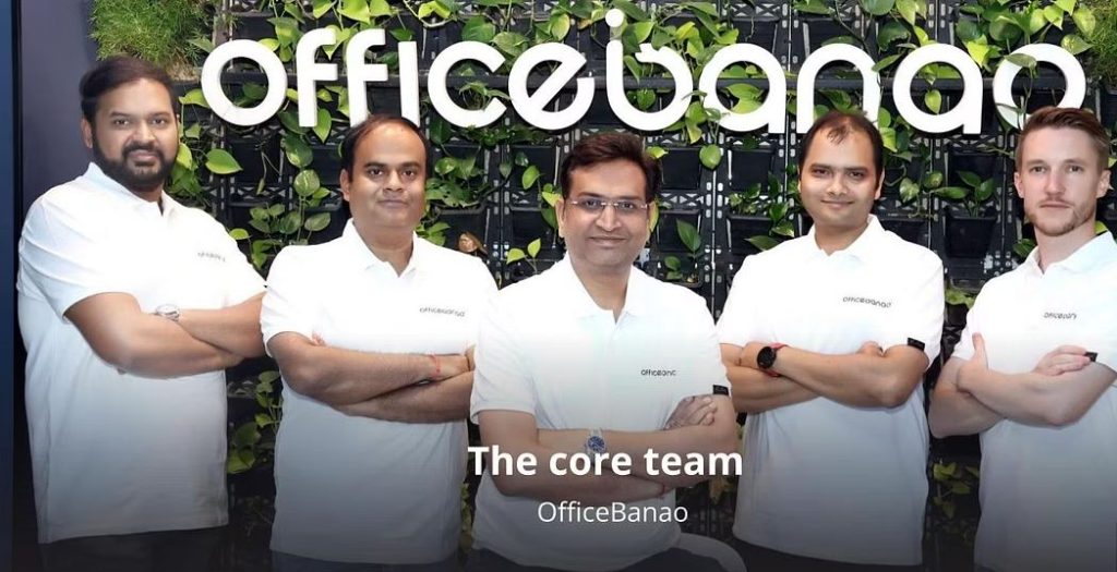 Team at office banao